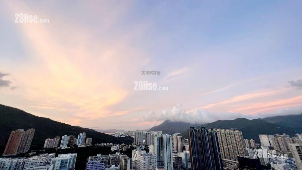 Shatin 33 Sell 3 bedrooms , 3 bathrooms 1,296 ft²