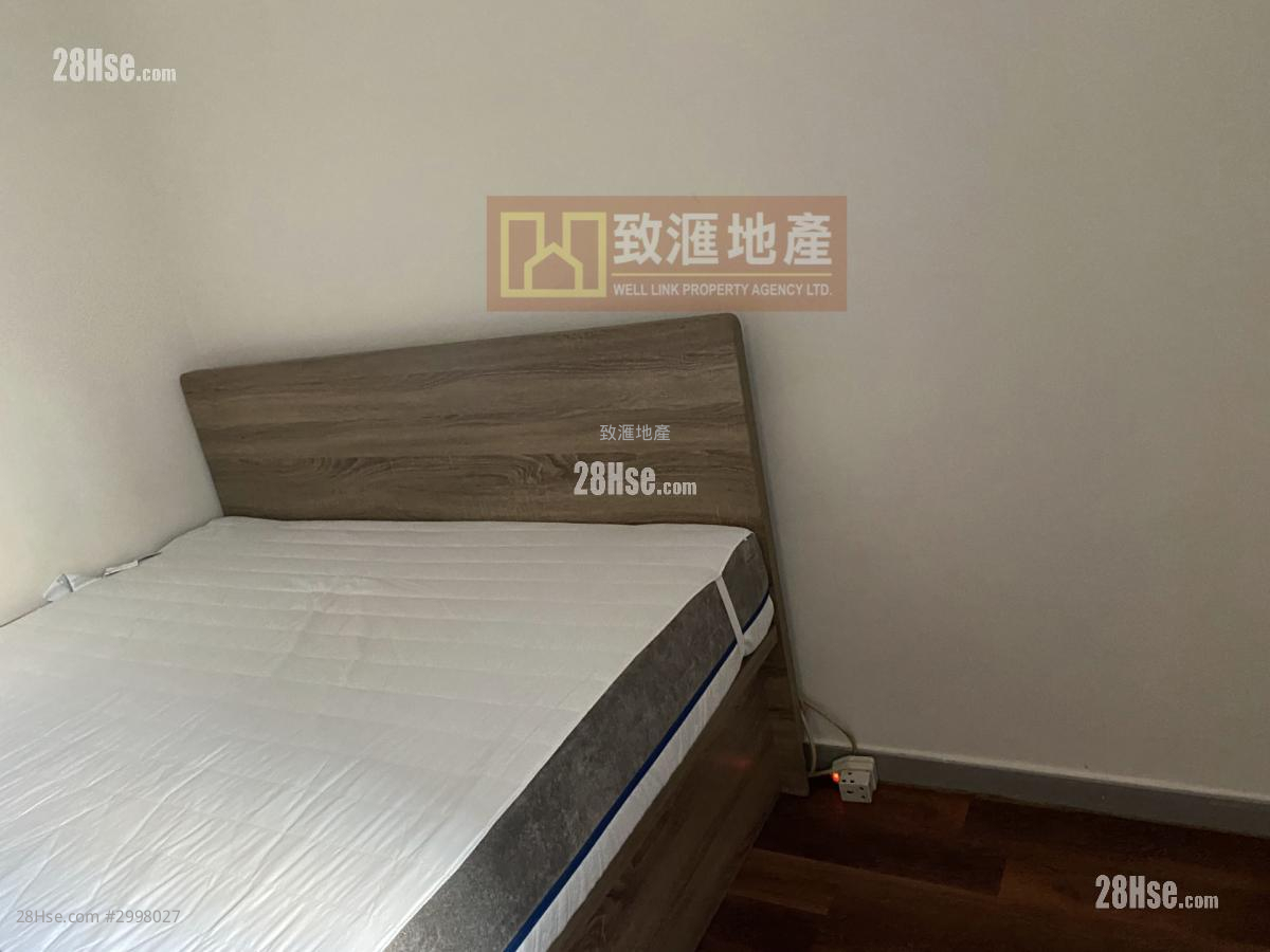 Kwai Chun Court Sell 2 bedrooms 401 ft²