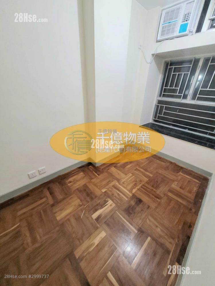 Golden Court Sell 2 bedrooms 338 ft²