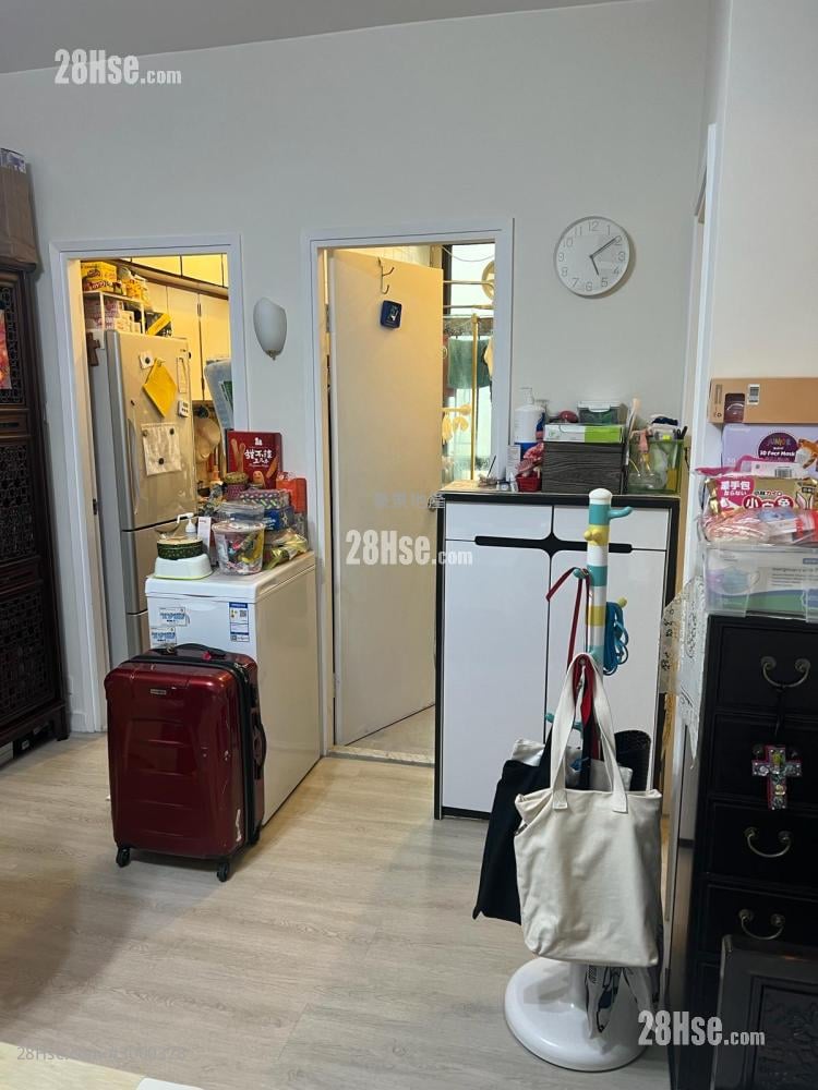 Liang Ga Building Sell 2 bedrooms , 1 bathrooms 382 ft²