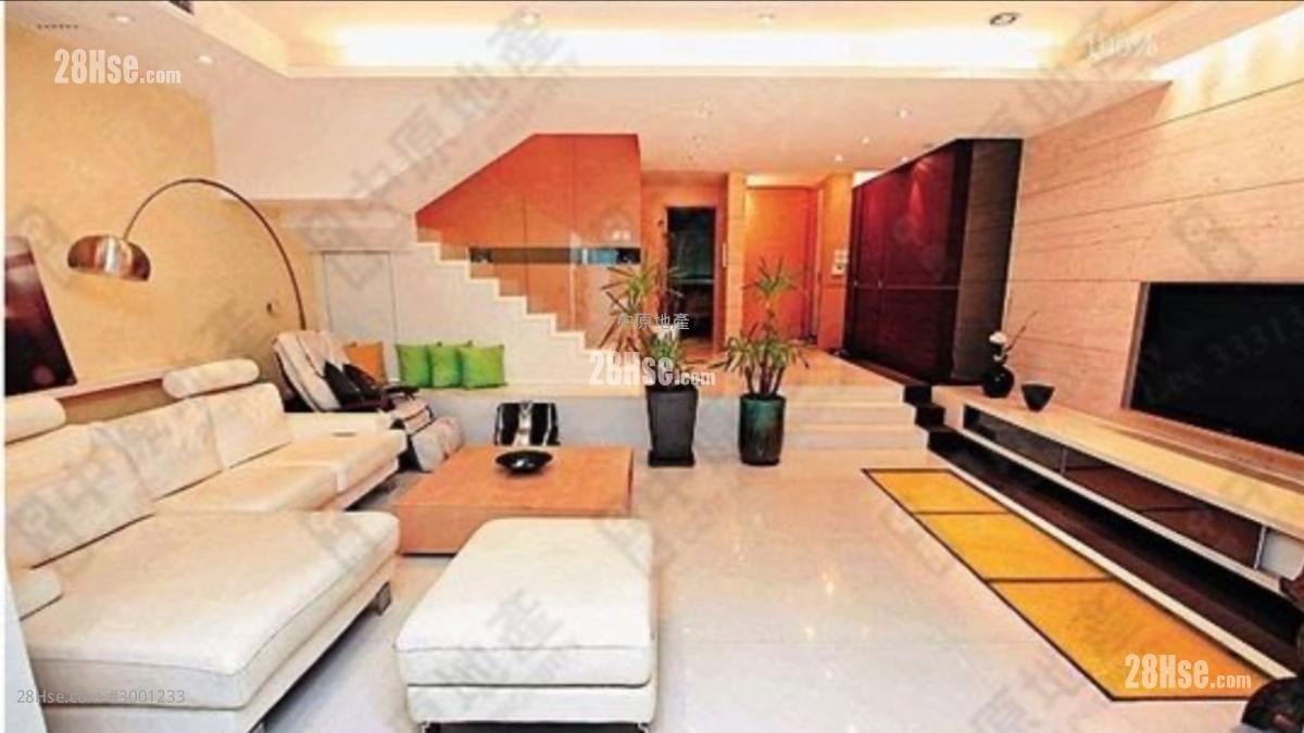 Golden Villa Sell 5+ bedrooms 1,732 ft²