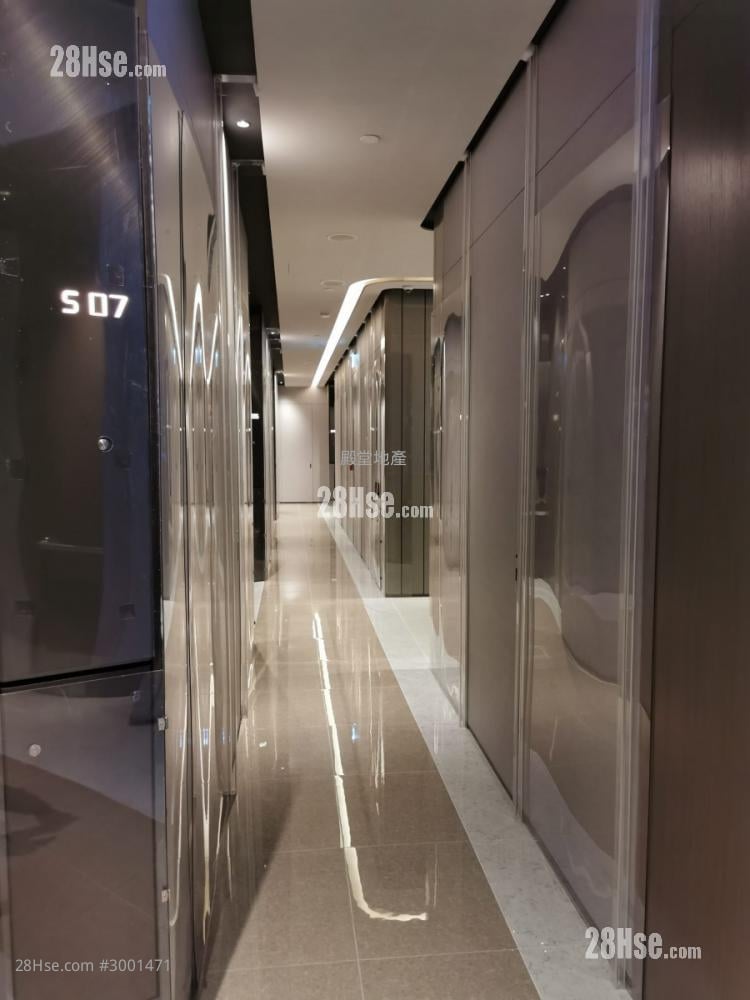 W LUXE 租盘 开放式间隔 255 平方尺