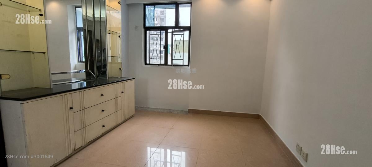 Yen Yee Mansion Sell 2 bedrooms , 1 bathrooms 365 ft²