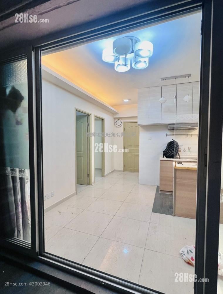 Cheung Fat Building Sell 2 bedrooms , 1 bathrooms 306 ft²