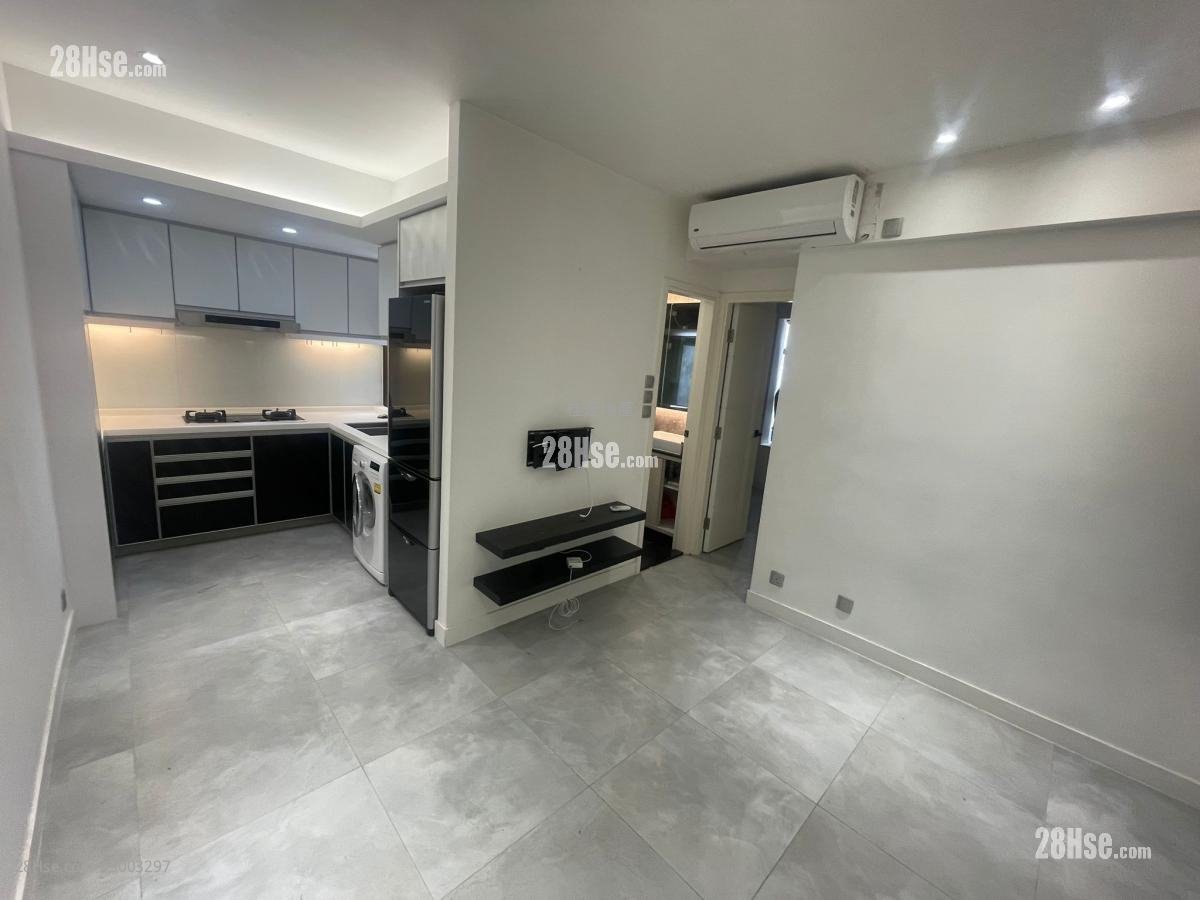 Kwai Sing Centre Sell 1 bedrooms , 1 bathrooms 383 ft²