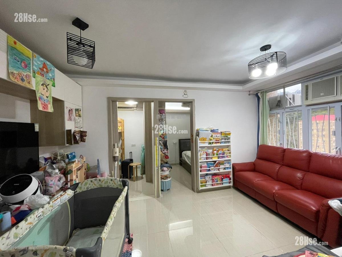 Shun Chi Court Sell 2 bedrooms , 1 bathrooms 446 ft²