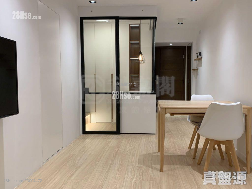 Hong Tin Court Sell 2 bedrooms 400 ft²