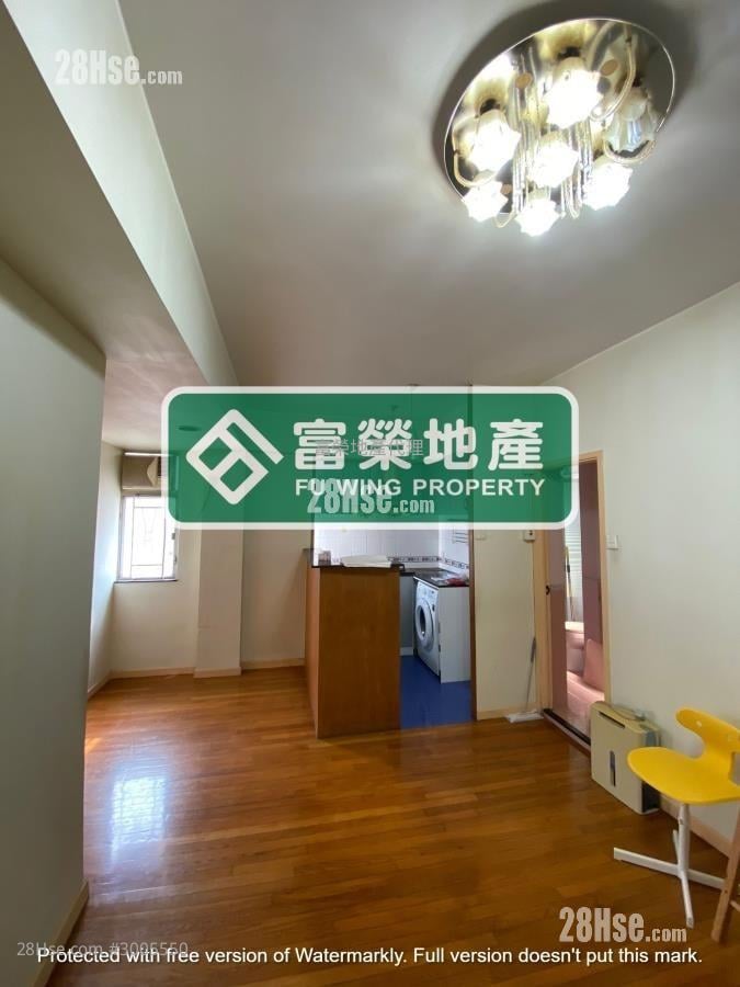 Fung Wong Chuen Building Sell 2 bedrooms , 1 bathrooms 384 ft²