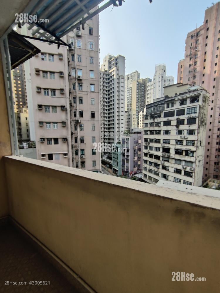 Hing Wah Mansion Sell 3 bedrooms , 2 bathrooms 781 ft²