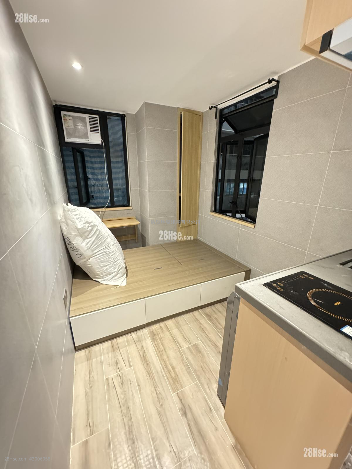 Bonds Mansion Rental Studio , 1 bathrooms 150 ft²