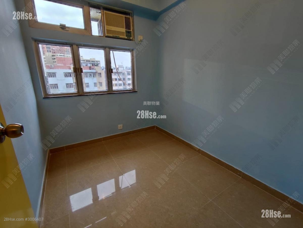 On Ga Building Sell 2 bedrooms 327 ft²