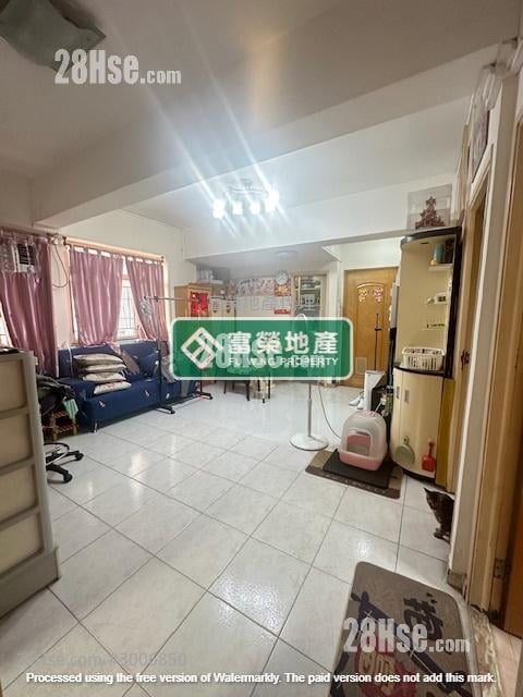 Fook Yiu Building Sell 3 bedrooms , 1 bathrooms 631 ft²