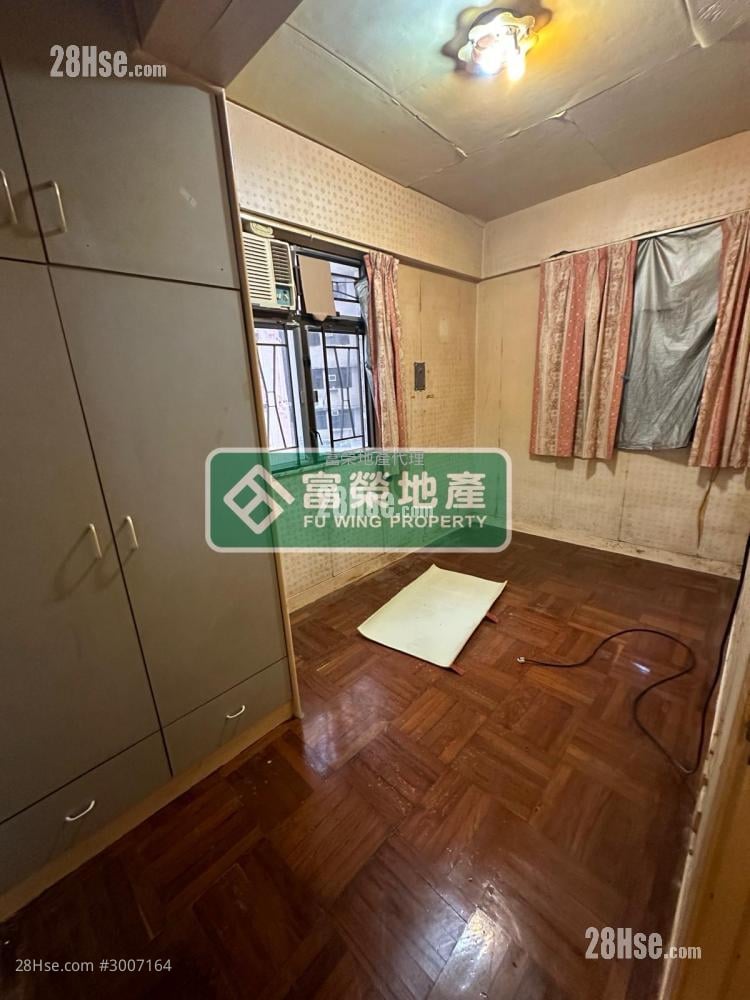 Wah Po Mansion Sell 3 bedrooms , 1 bathrooms 488 ft²