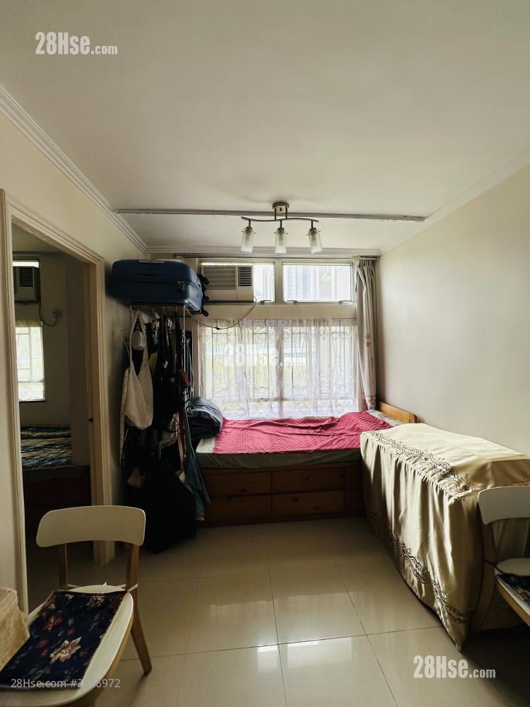 King Nga Court Sell 2 bedrooms , 1 bathrooms 401 ft²