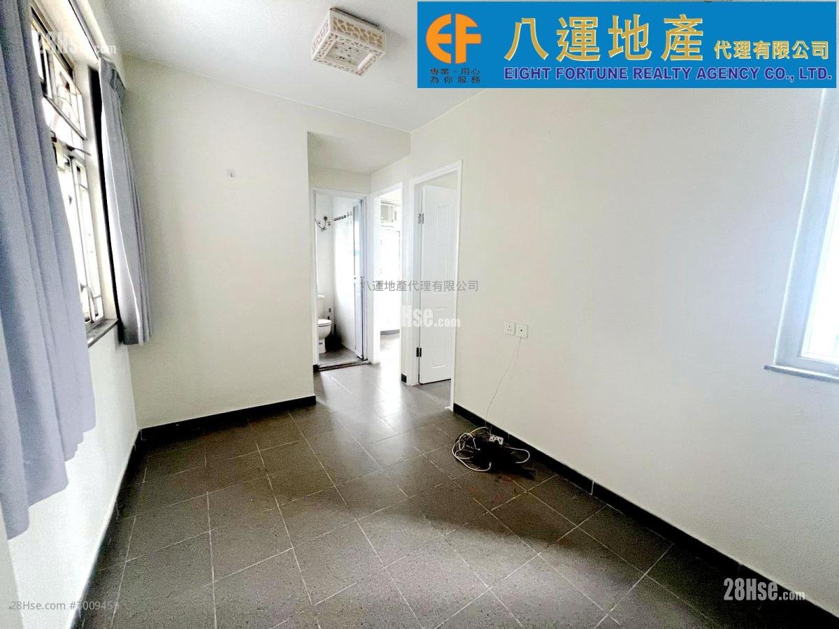 Koon Wing Building Rental 2 bedrooms , 1 bathrooms 268 ft²