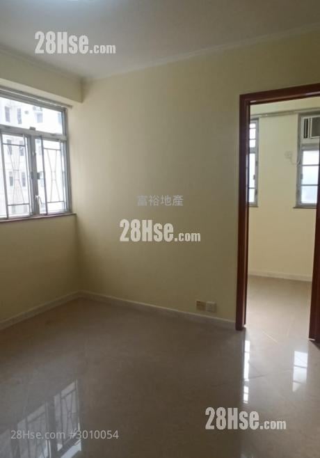 Universal Building Sell 1 bedrooms , 1 bathrooms 254 ft²