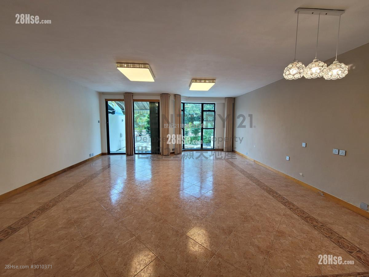 Forest Hill Rental 1,551 ft²