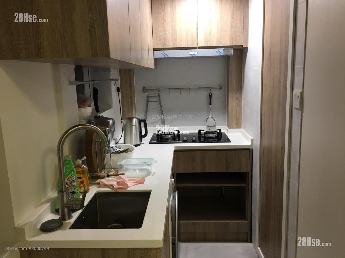 Tak Tin Estate Sell 2 bedrooms , 1 bathrooms 443 ft²