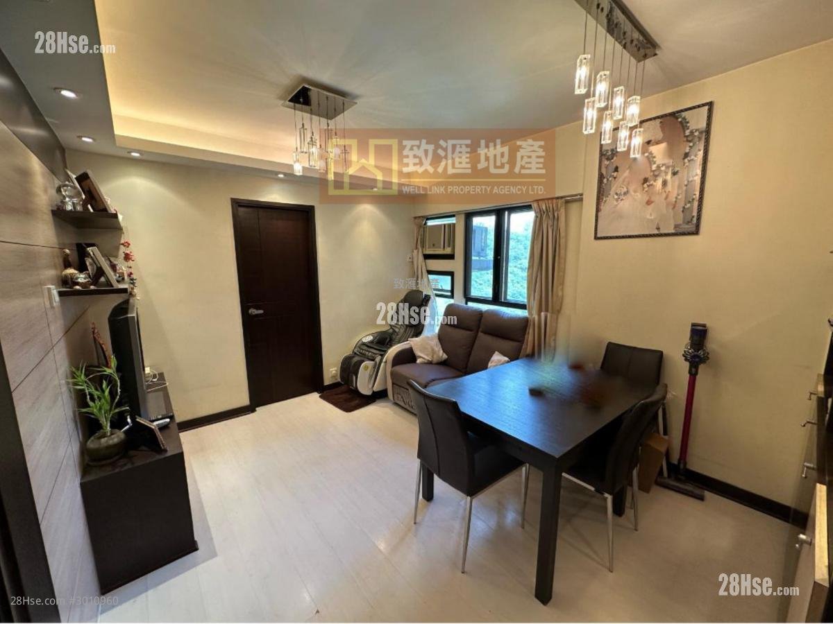 Wah Fung Garden Sell 2 bedrooms 370 ft²