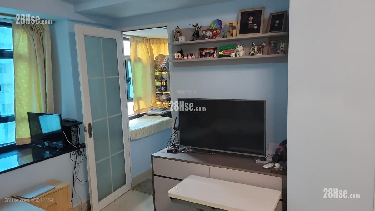 Kin Fung Court Sell 2 bedrooms , 1 bathrooms 370 ft²