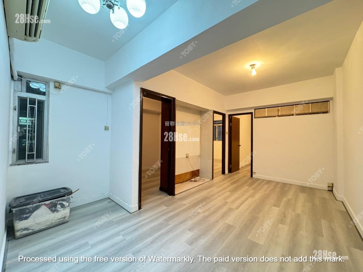 Lee Tai Building Sell 3 bedrooms , 1 bathrooms 590 ft²