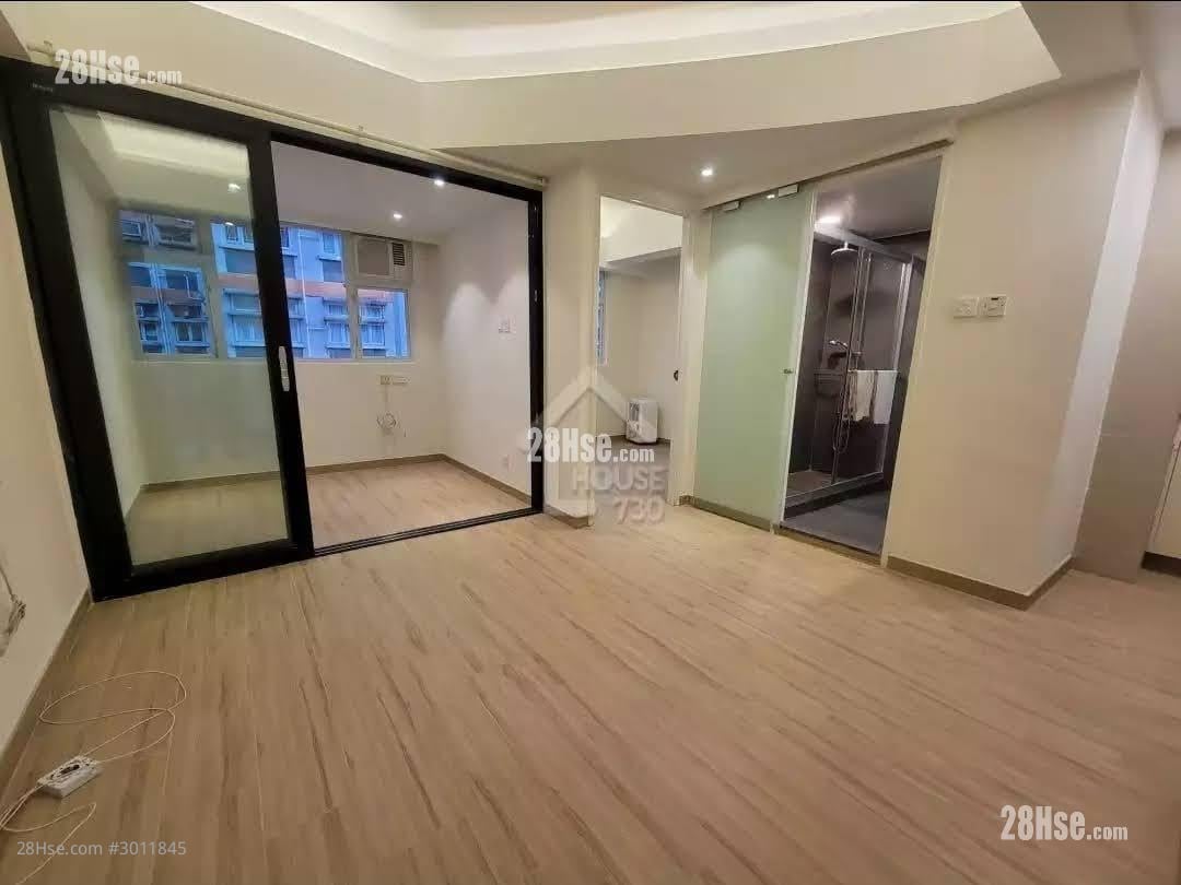 Nam Hoy Building Rental 2 bedrooms , 1 bathrooms 320 ft²