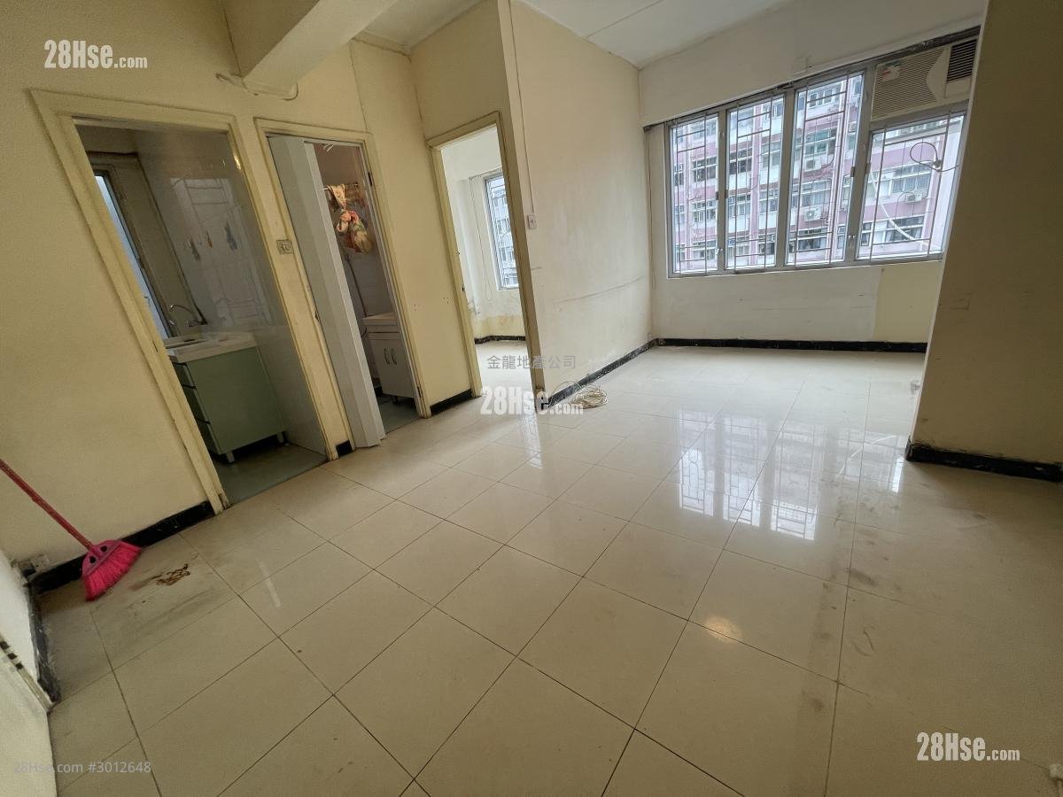 Lap Hing Building Sell 1 bedrooms , 1 bathrooms 324 ft²