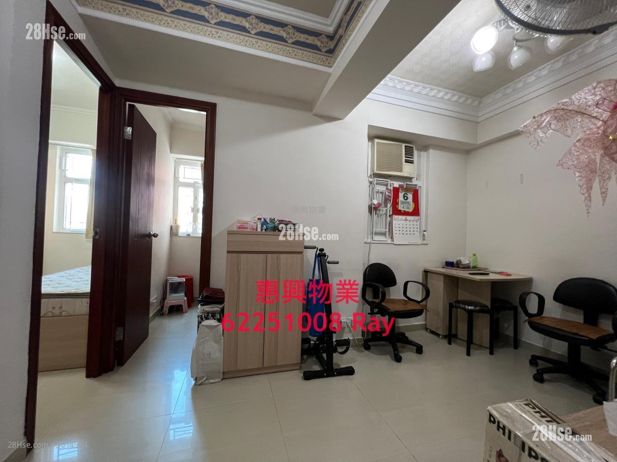 Cheong Fai Mansion Sell 2 bedrooms , 1 bathrooms 273 ft²