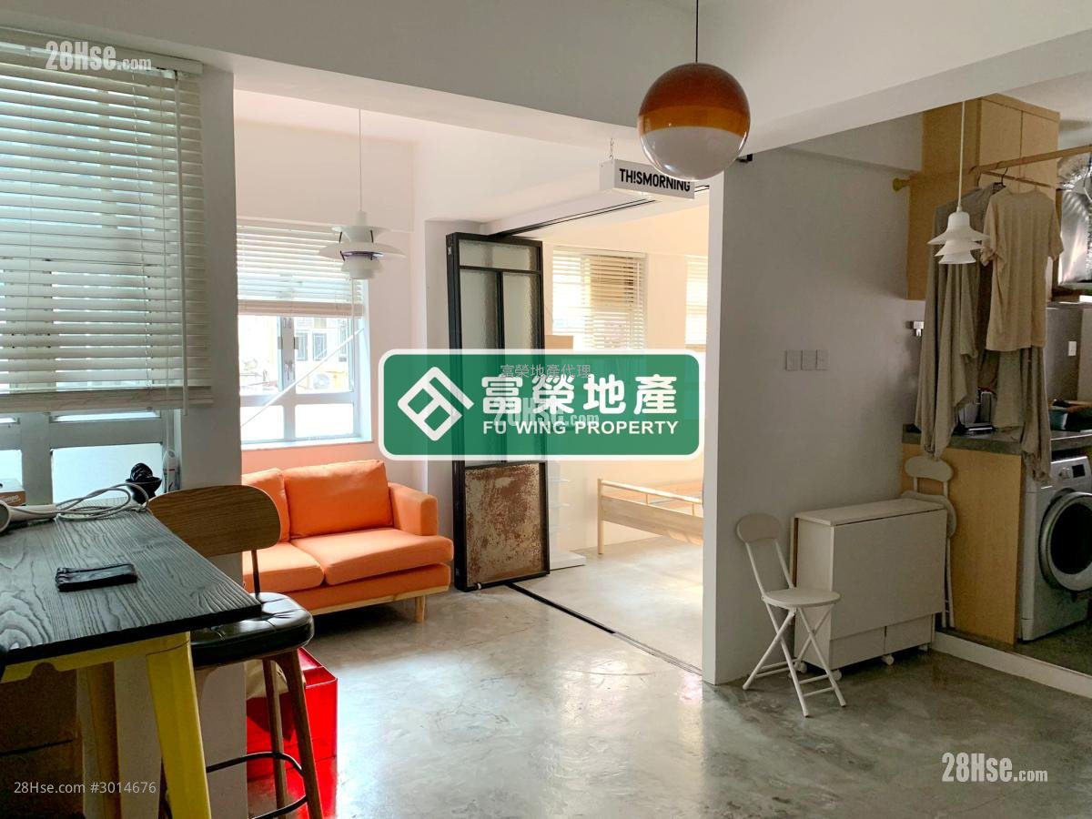 Yee Fai Building Sell 1 bedrooms , 1 bathrooms 360 ft²