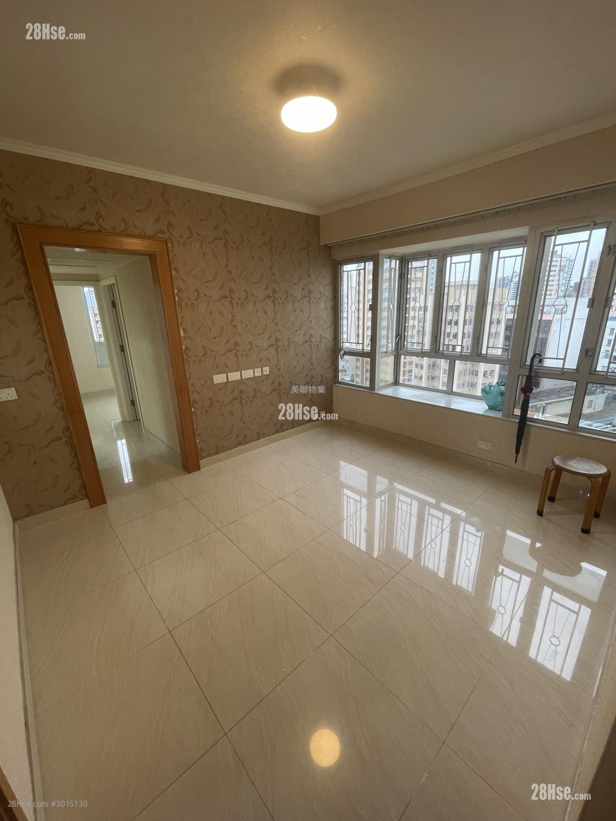 Cheong Fat Building Sell 3 bedrooms 468 ft²
