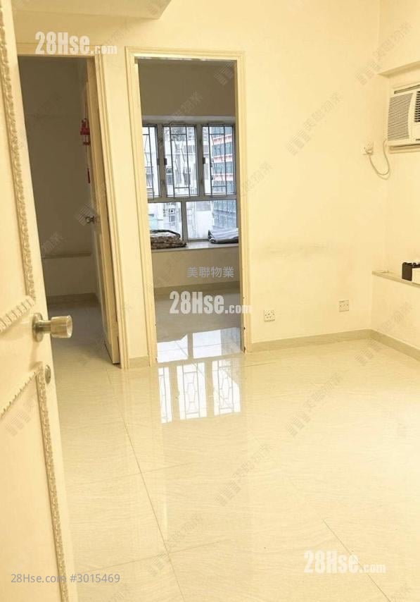 Hoi Hong Building Sell 2 bedrooms 300 ft²