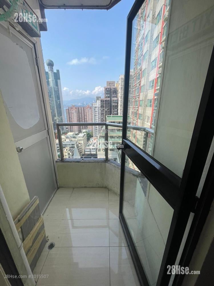 Lai Yin Court Sell 3 bedrooms , 1 bathrooms 527 ft²
