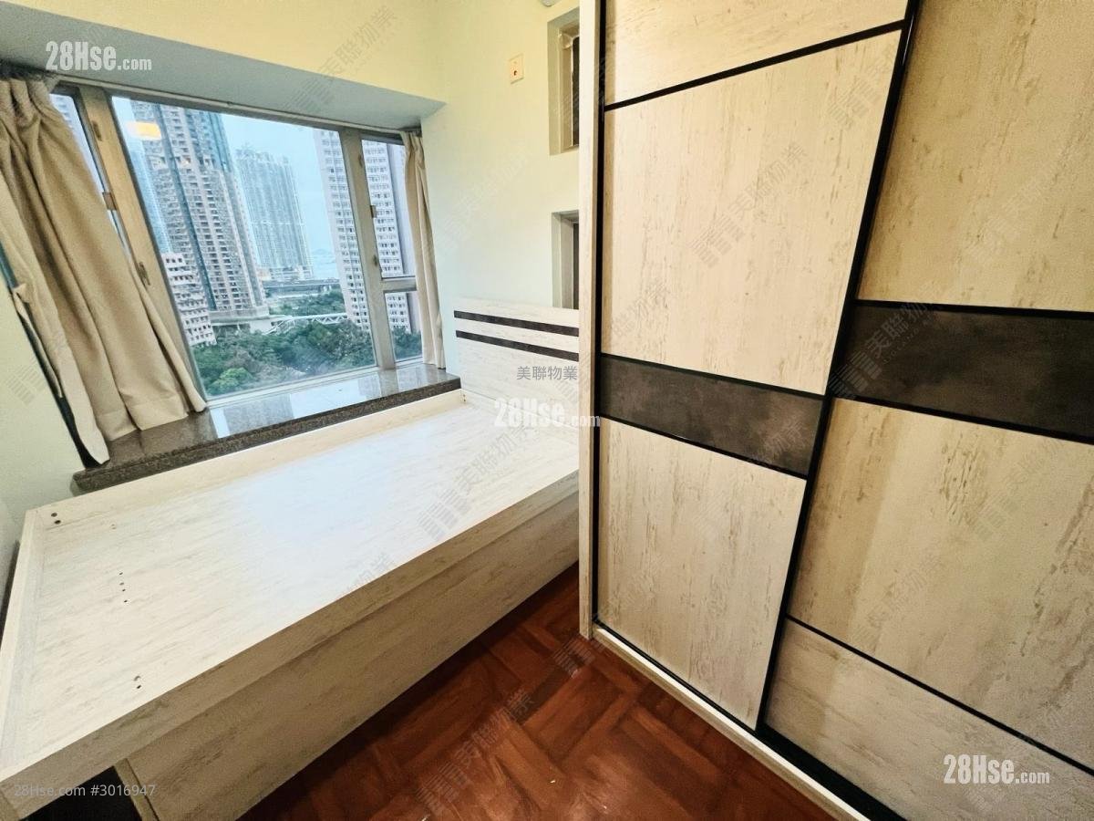 Metro Harbour View Sell 2 bedrooms , 1 bathrooms 347 ft²