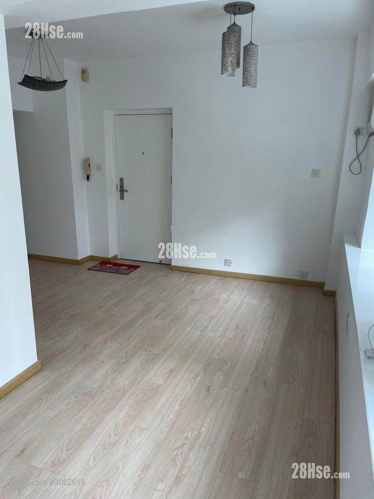 Kin Fung Court Sell 2 bedrooms , 1 bathrooms 370 ft²