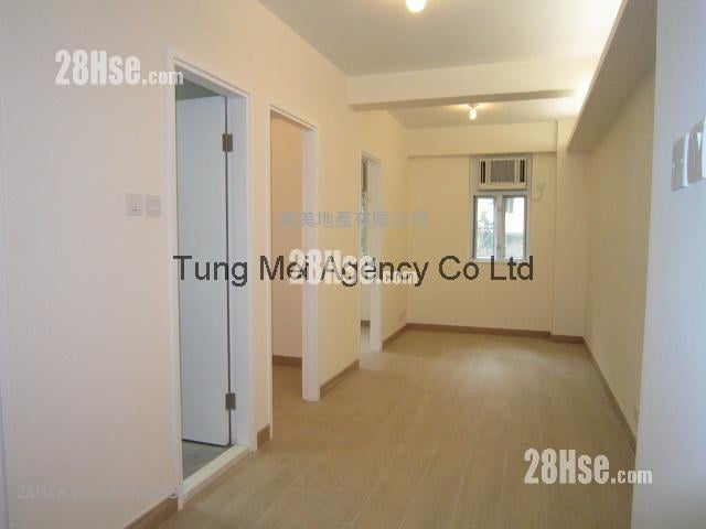 Sau Wah Court Sell 2 bedrooms , 1 bathrooms 350 ft²