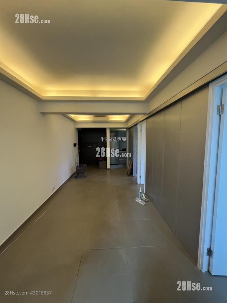 Wai On Building Sell 2 bedrooms , 1 bathrooms 574 ft²