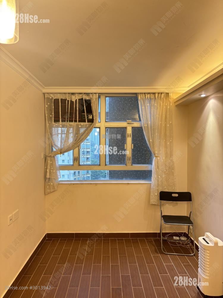 Lung Poon Court Sell 1 bedrooms 340 ft²