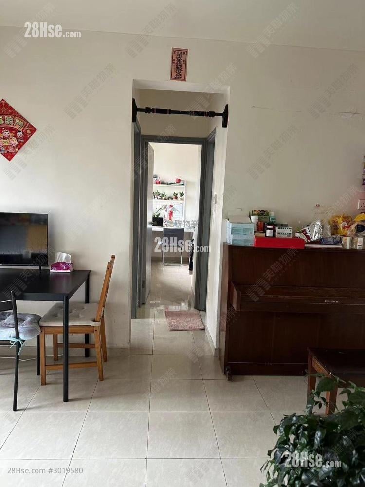 Fanling Town Center Sell 2 bedrooms 376 ft²