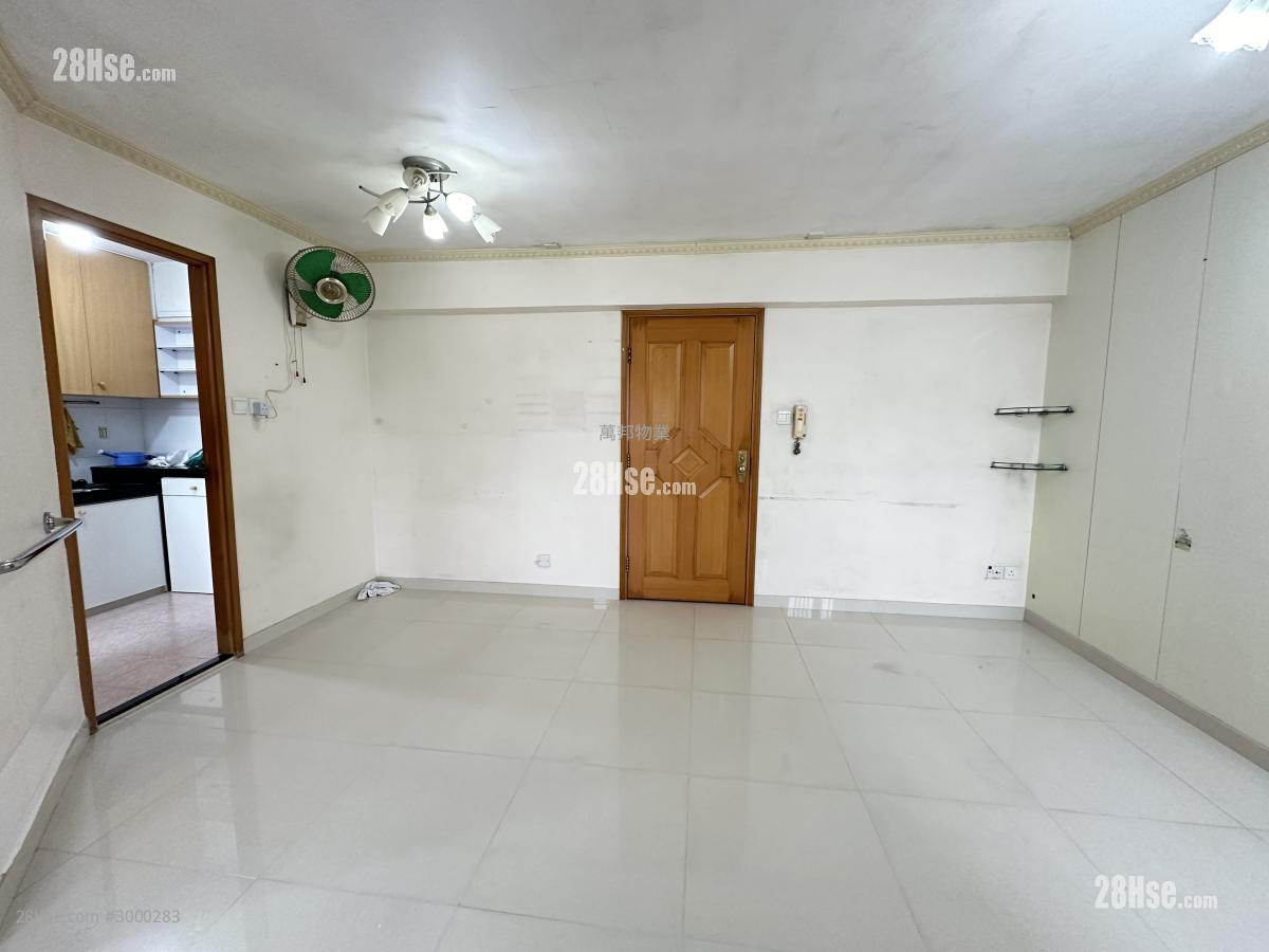 Po Nga Court Sell 3 bedrooms , 1 bathrooms 485 ft²
