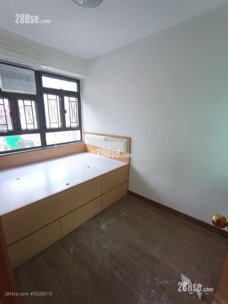 Wing Ga Building Sell 2 bedrooms , 1 bathrooms 348 ft²