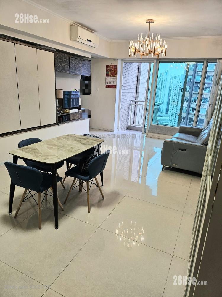 One West Kowloon Sell 4 bedrooms 963 ft²