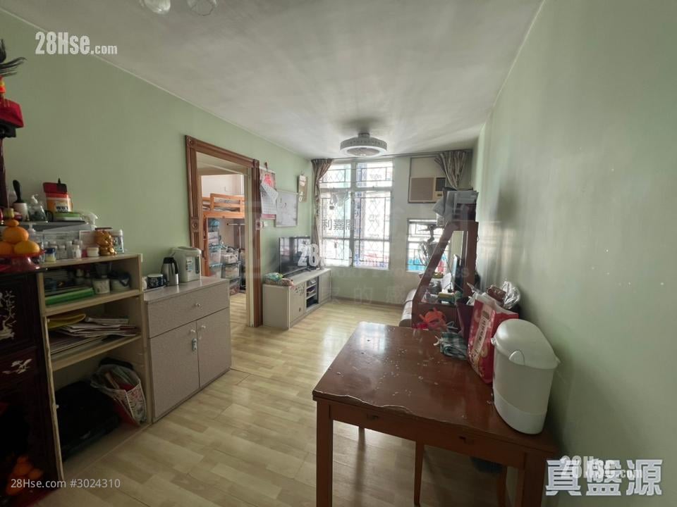 Tin Fu Court Sell 2 bedrooms , 1 bathrooms 506 ft²