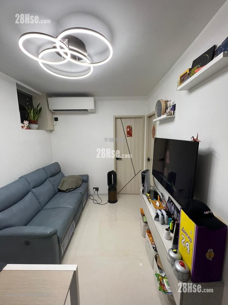 Hoi Tak Court Sell 2 bedrooms , 1 bathrooms 389 ft²
