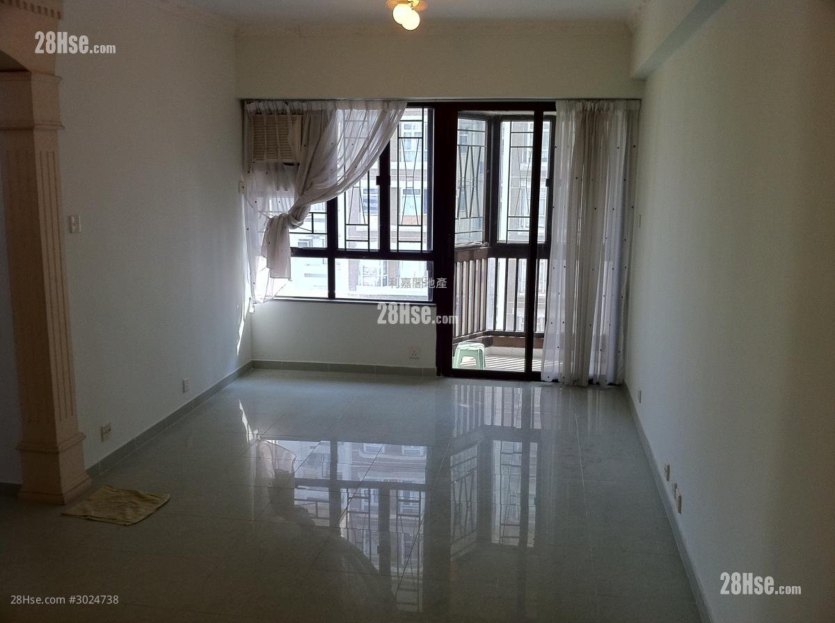 Shatin Plaza Sell 3 bedrooms , 2 bathrooms 722 ft²