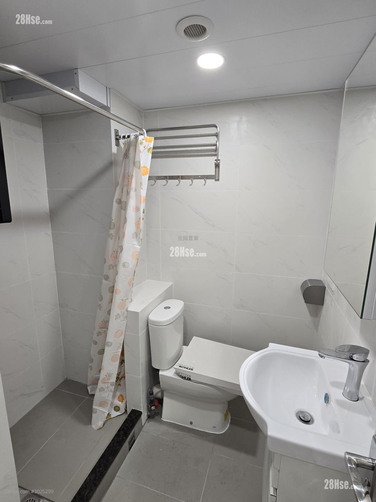 Lucky House Rental 1 Bedroom , 1 Bathroom 200 ft²