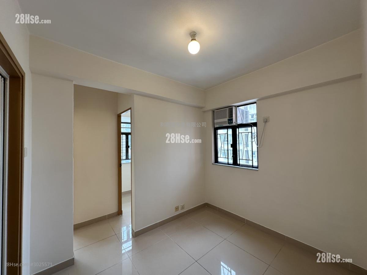 Sun Court Sell 2 bedrooms , 1 bathrooms 257 ft²