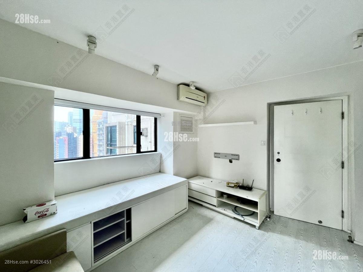 Caine Tower Sell 1 bedrooms , 1 bathrooms 319 ft²