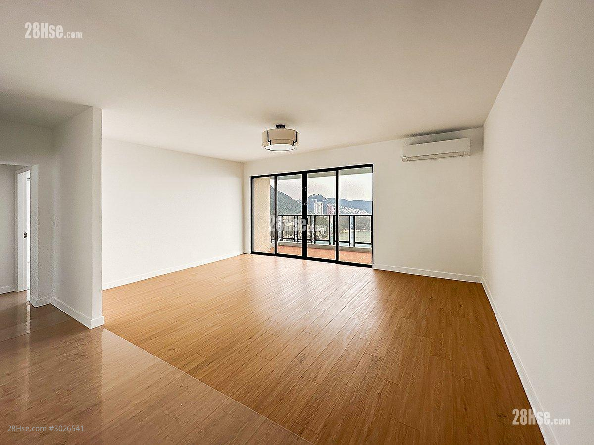 Repulse Bay Apartments Rental 4 bedrooms , 3 bathrooms 2,230 ft²