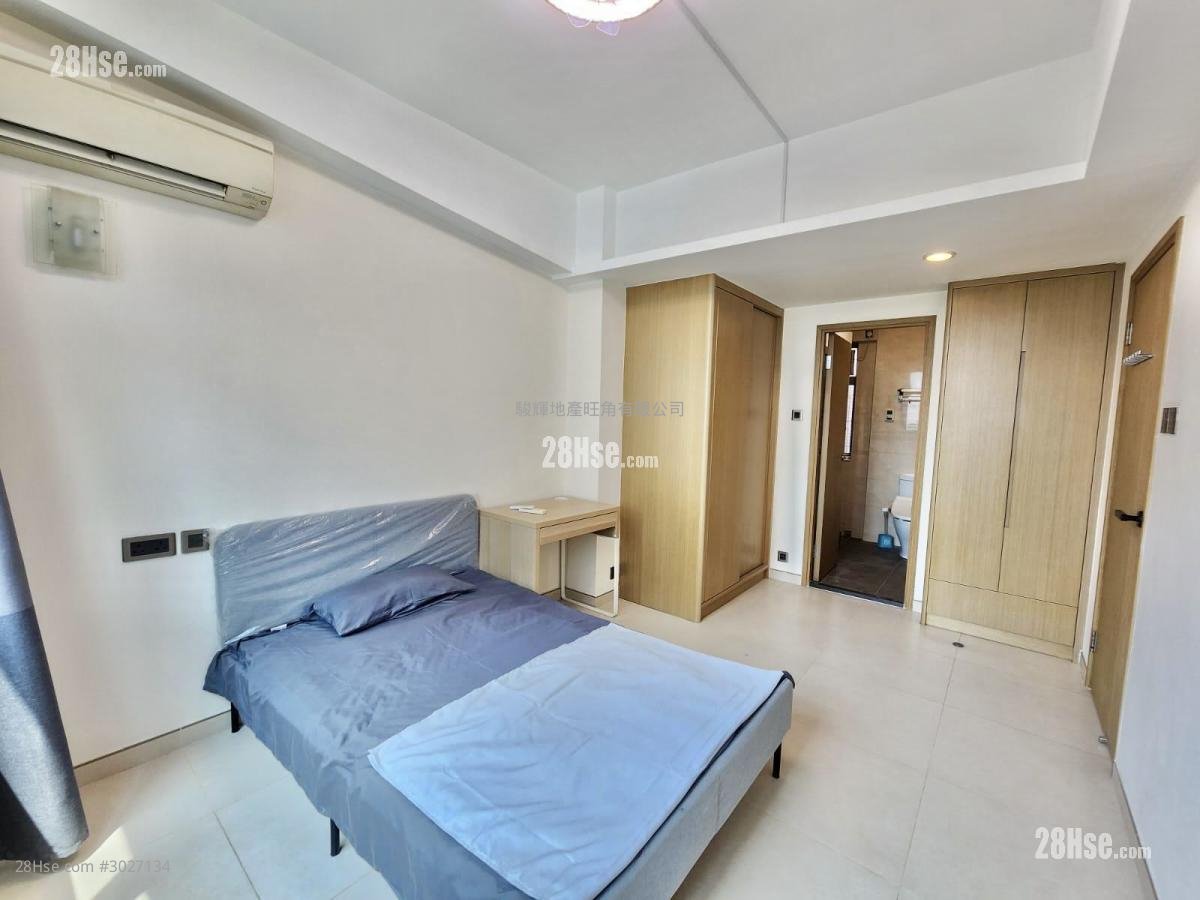 Tang's Mansion Rental 4 bedrooms , 2 bathrooms 883 ft²