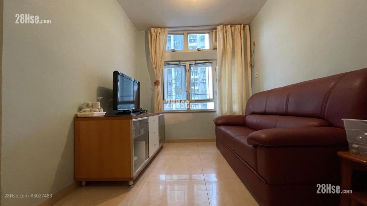 King Ming Court Sell 3 bedrooms , 1 bathrooms 554 ft²